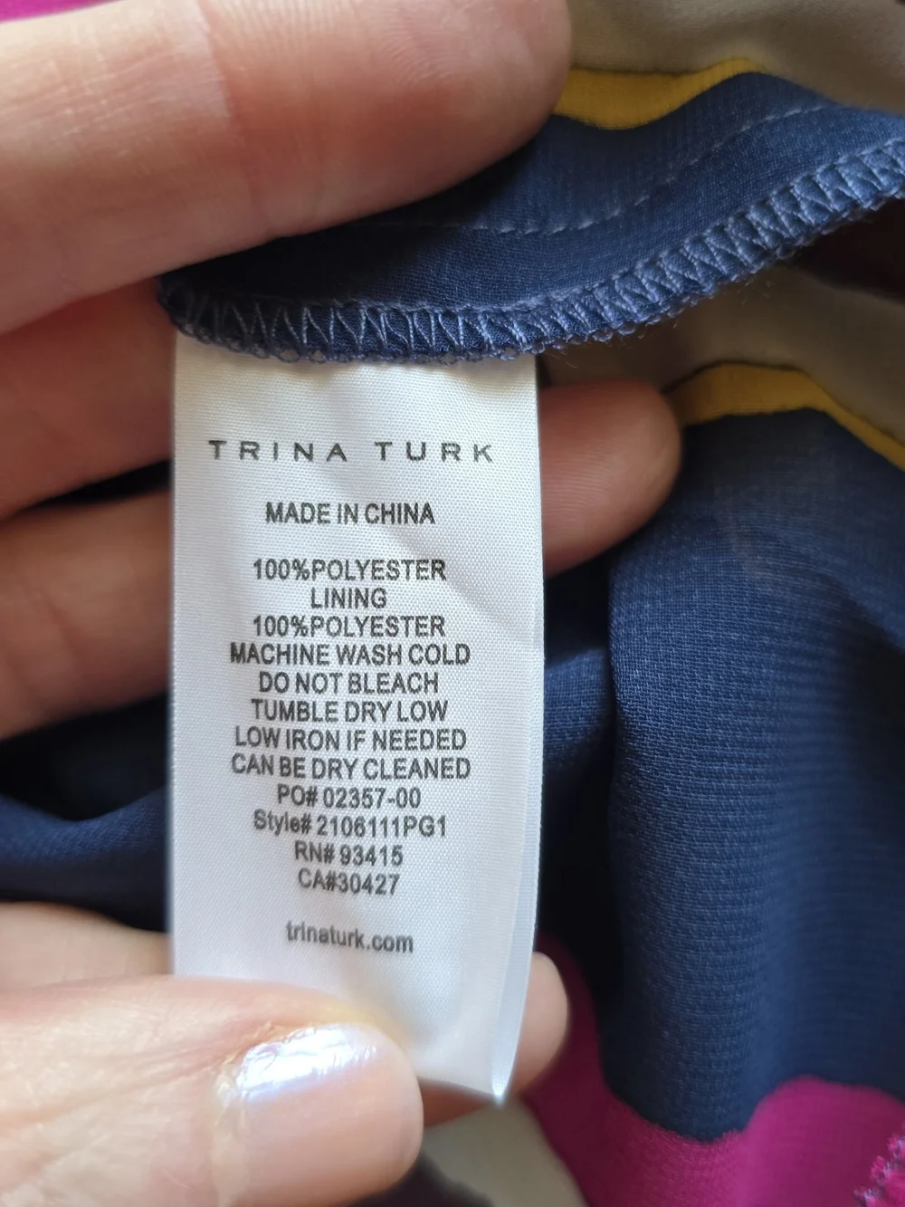 Trina Turk Women's Multicolor Striped V-Neck Sleeveless Blouse - Navy & Pink Med